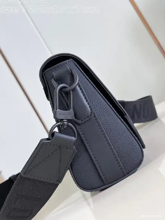 AAA Replica Ru LOUIS VUITTON Messenger PM-22*16.5*7CM Takeoff 0618